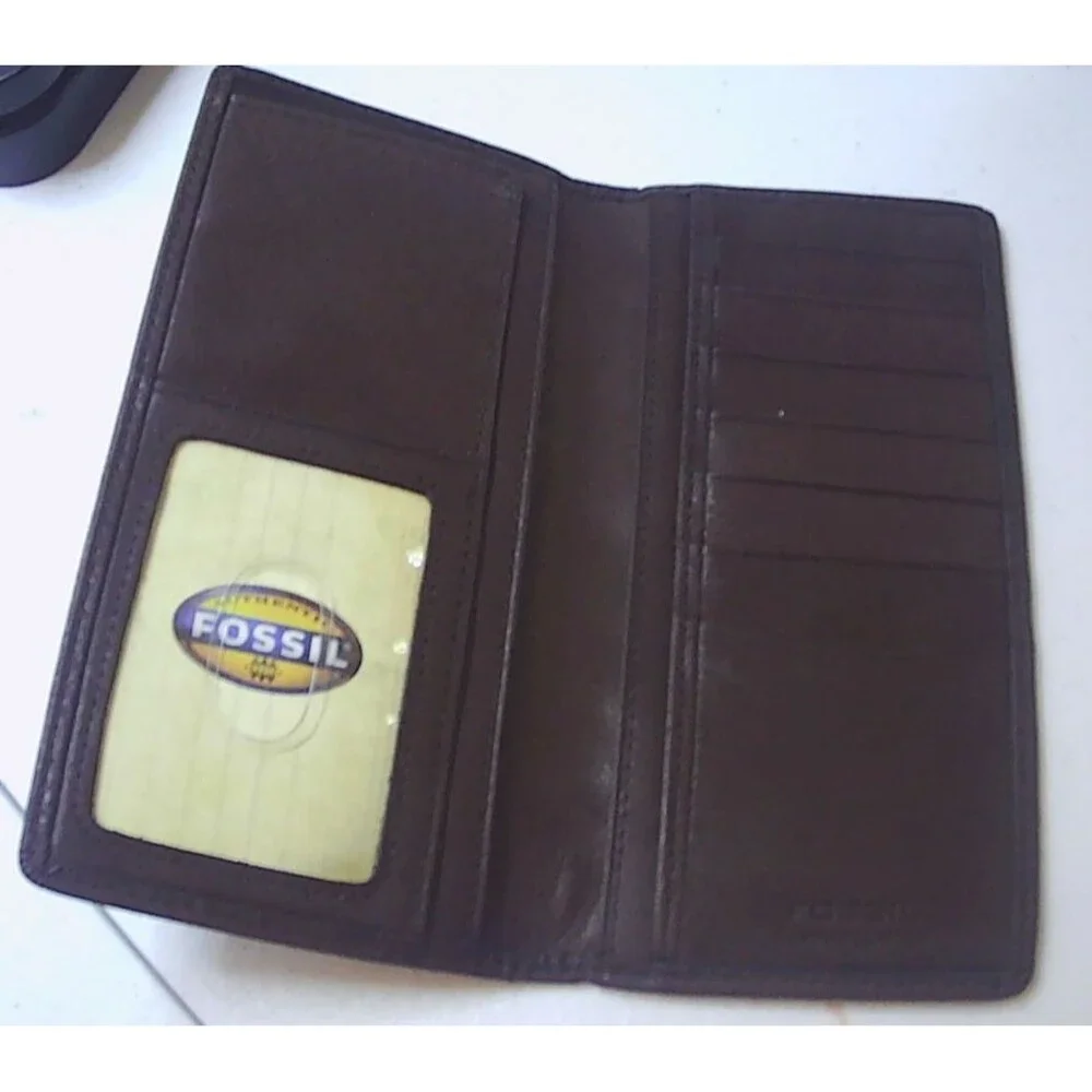 Vintage Fossil Men’s Brown Derrick Executive Long Bifold Wallet with Logo Accent